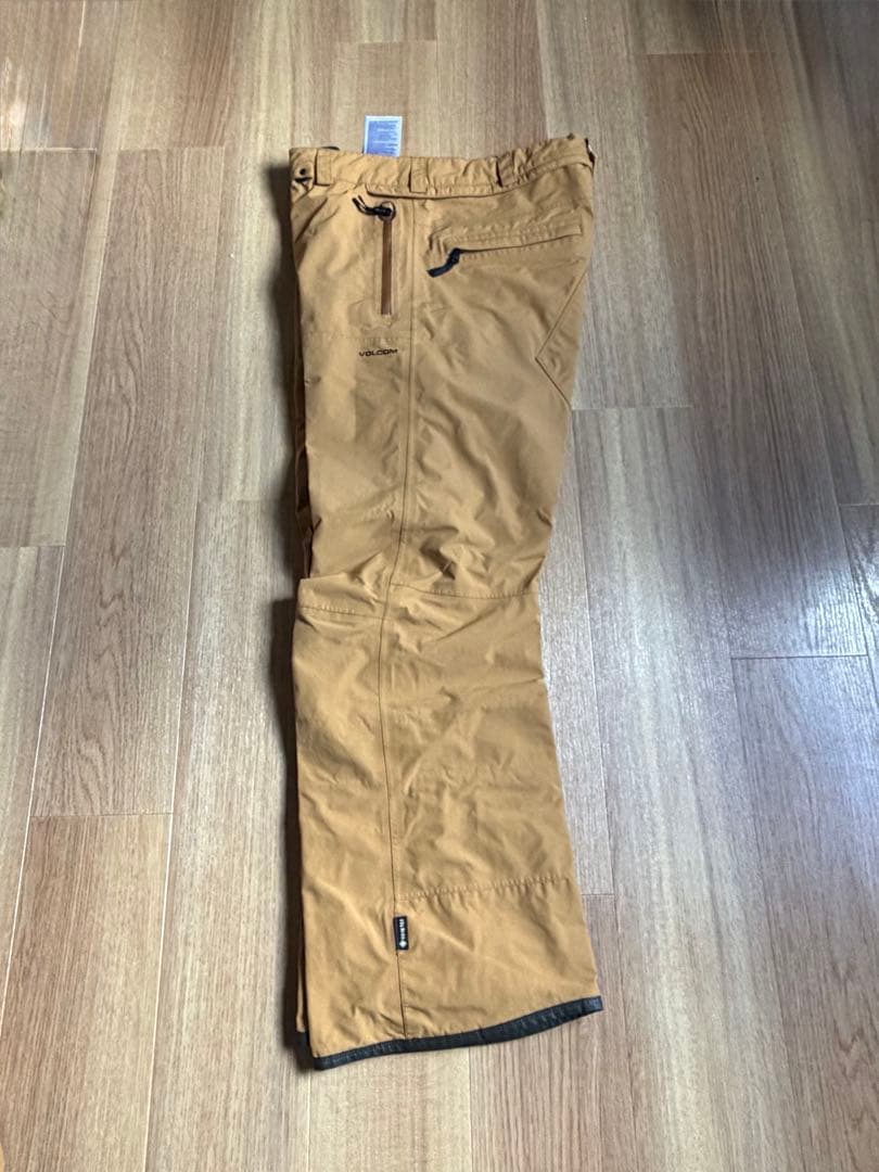 taiga0712専用 VOLCOM/ボルコムスノーボードウェア上下セット