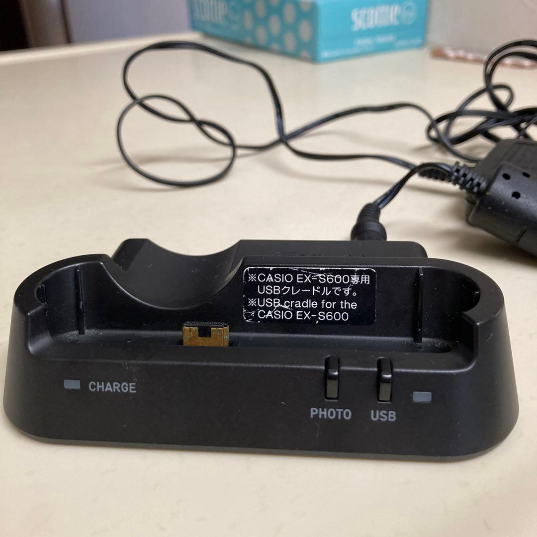 CASIO EXILIM デジタルカメラ シルバー