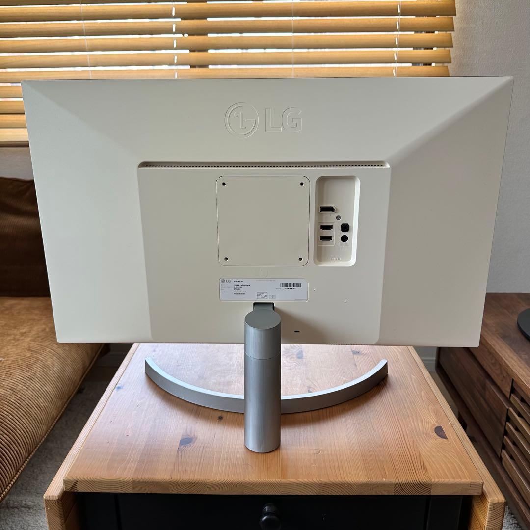LG 27UL600-W 4K 27インチ IPSパネル モニター