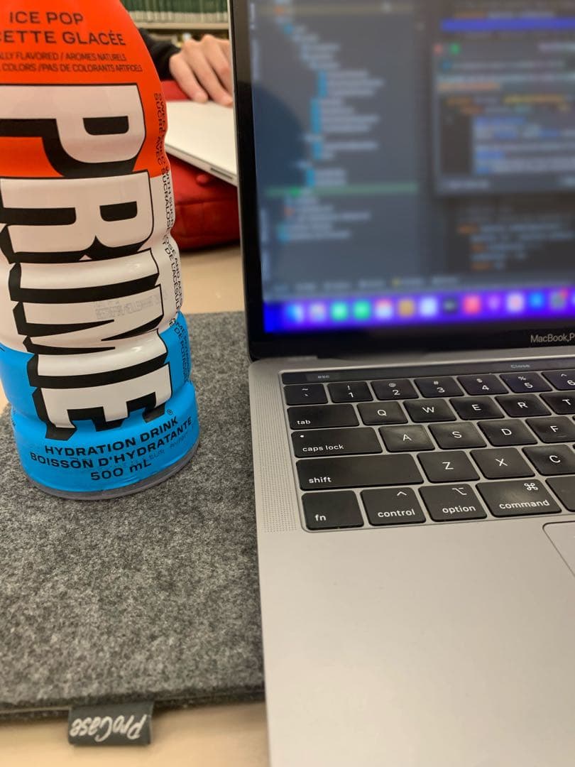 アップル Macbook Pro 13インチ Mid 2018