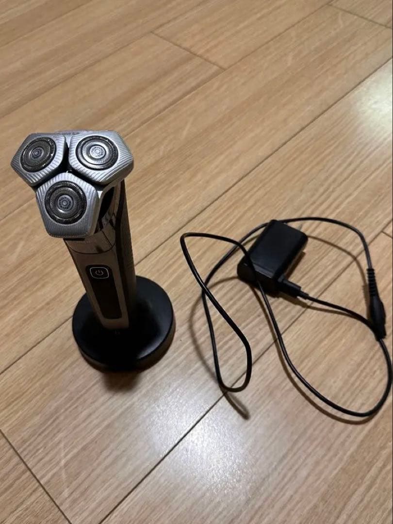 6*e様 PHILIPS 9000 Series S9647 メンズ電気シェーバ