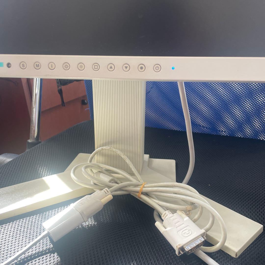 中古　EIZO FlexScan SX2462W 24.1インチ 白 通電ok