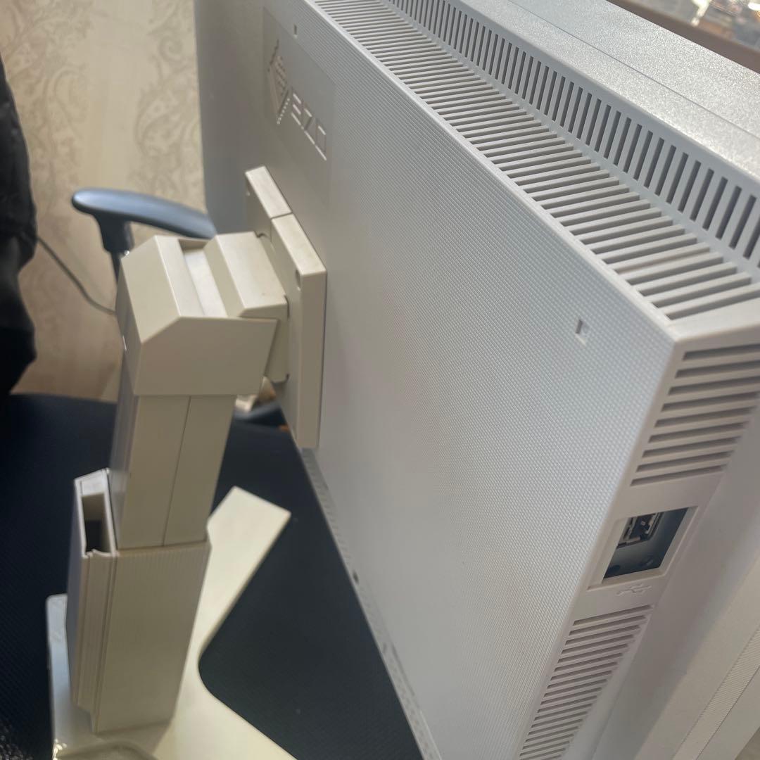 中古　EIZO FlexScan SX2462W 24.1インチ 白 通電ok