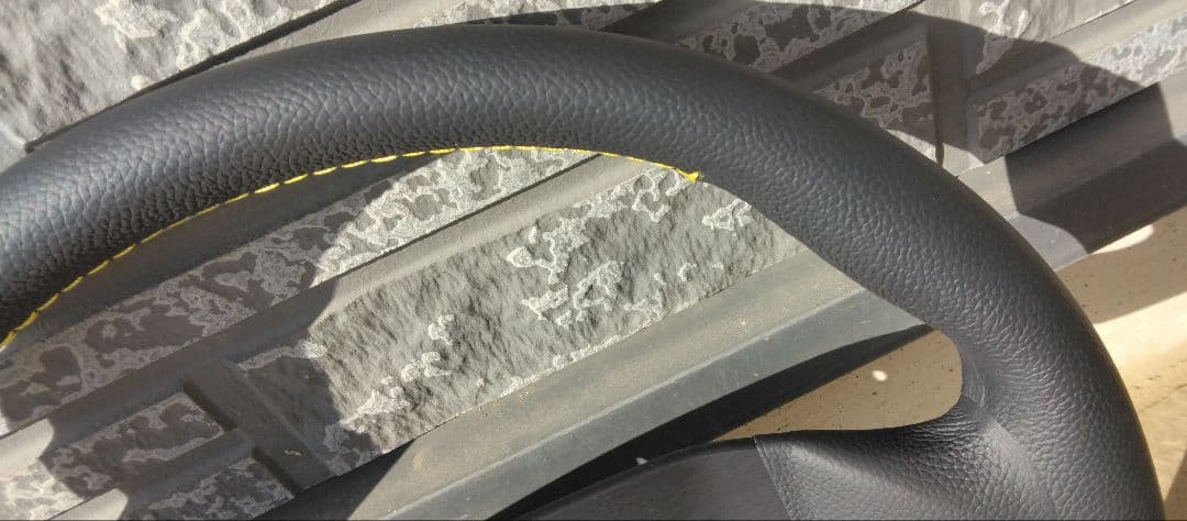 す*ー様 momo ヴェローチェ 32パイ ホーンボタン付き