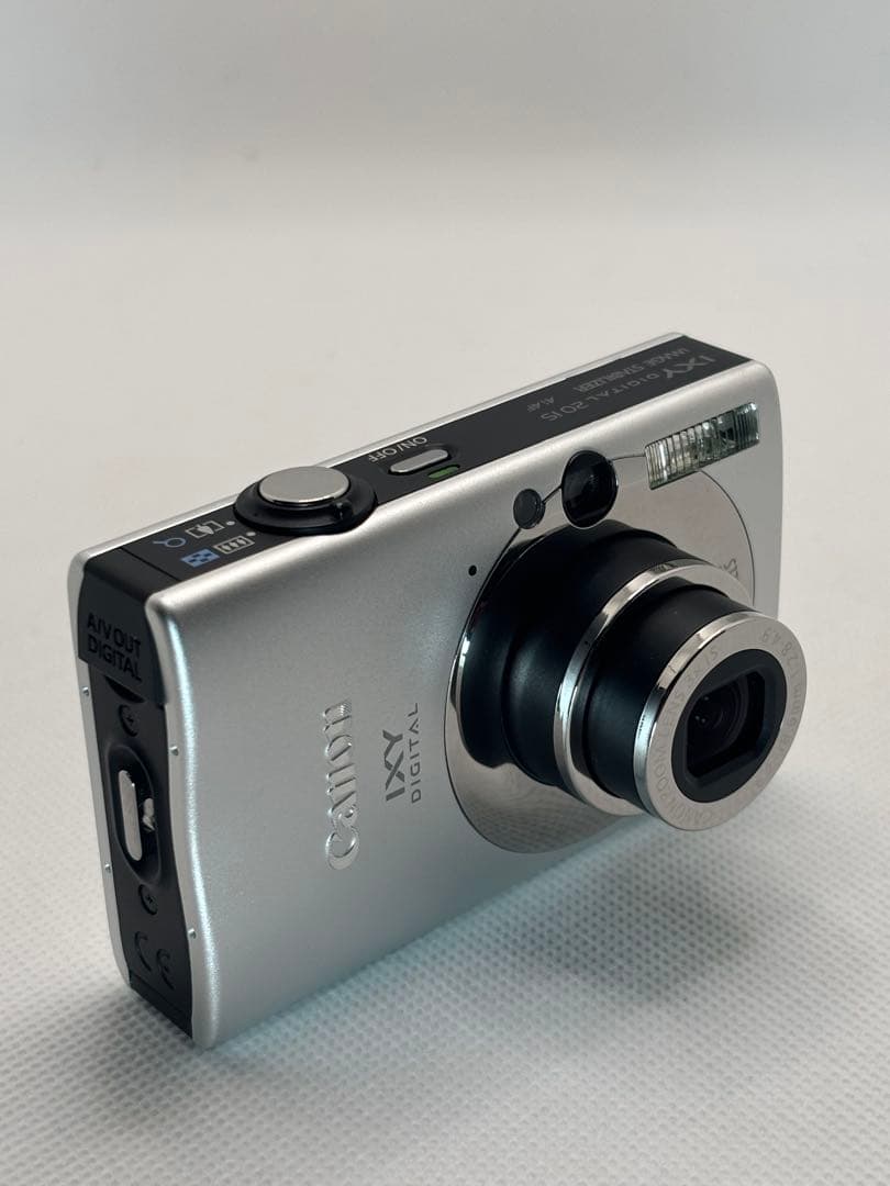 Canon キヤノン IXY DIGITAL 20 IS シルバー
