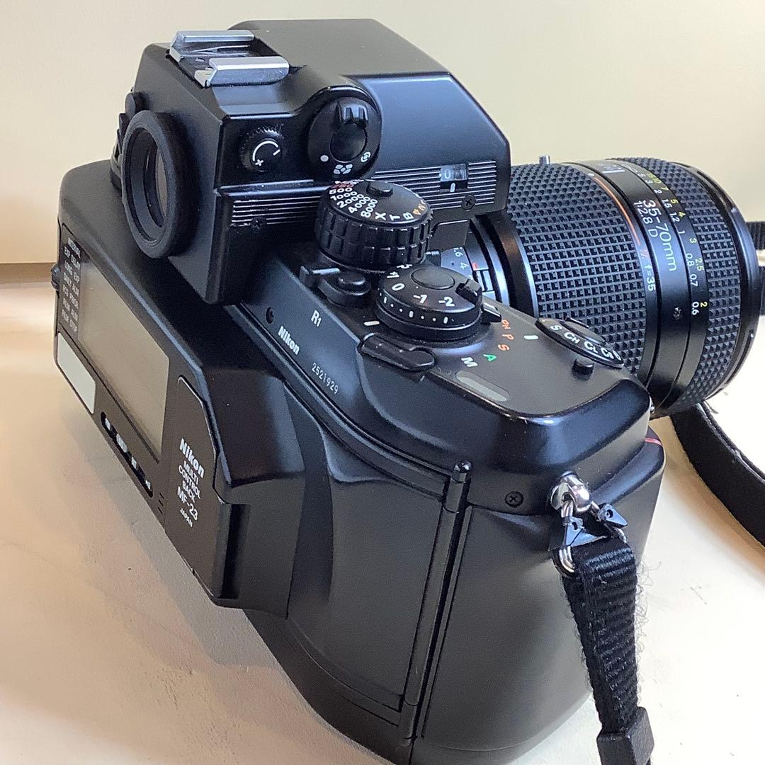 ニコンF4S (Sの意味は詳細説明) 付属レンズ AF 35-70/2,8 美品