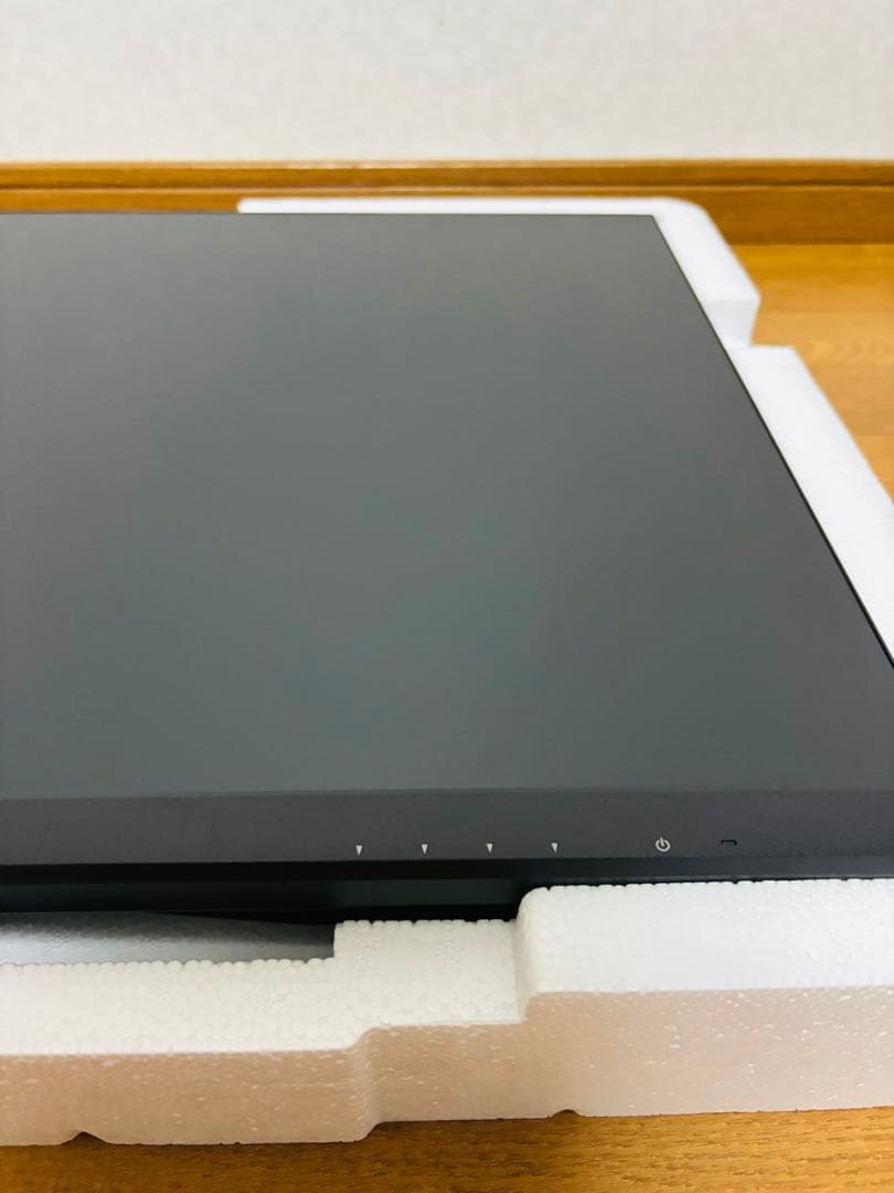 ゲーミングモニター 31.5インチ 144Hz 4K GigaCrysta