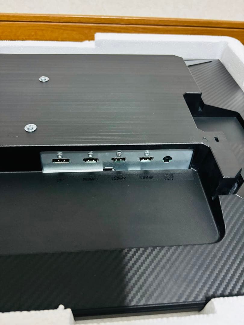 ゲーミングモニター 31.5インチ 144Hz 4K GigaCrysta