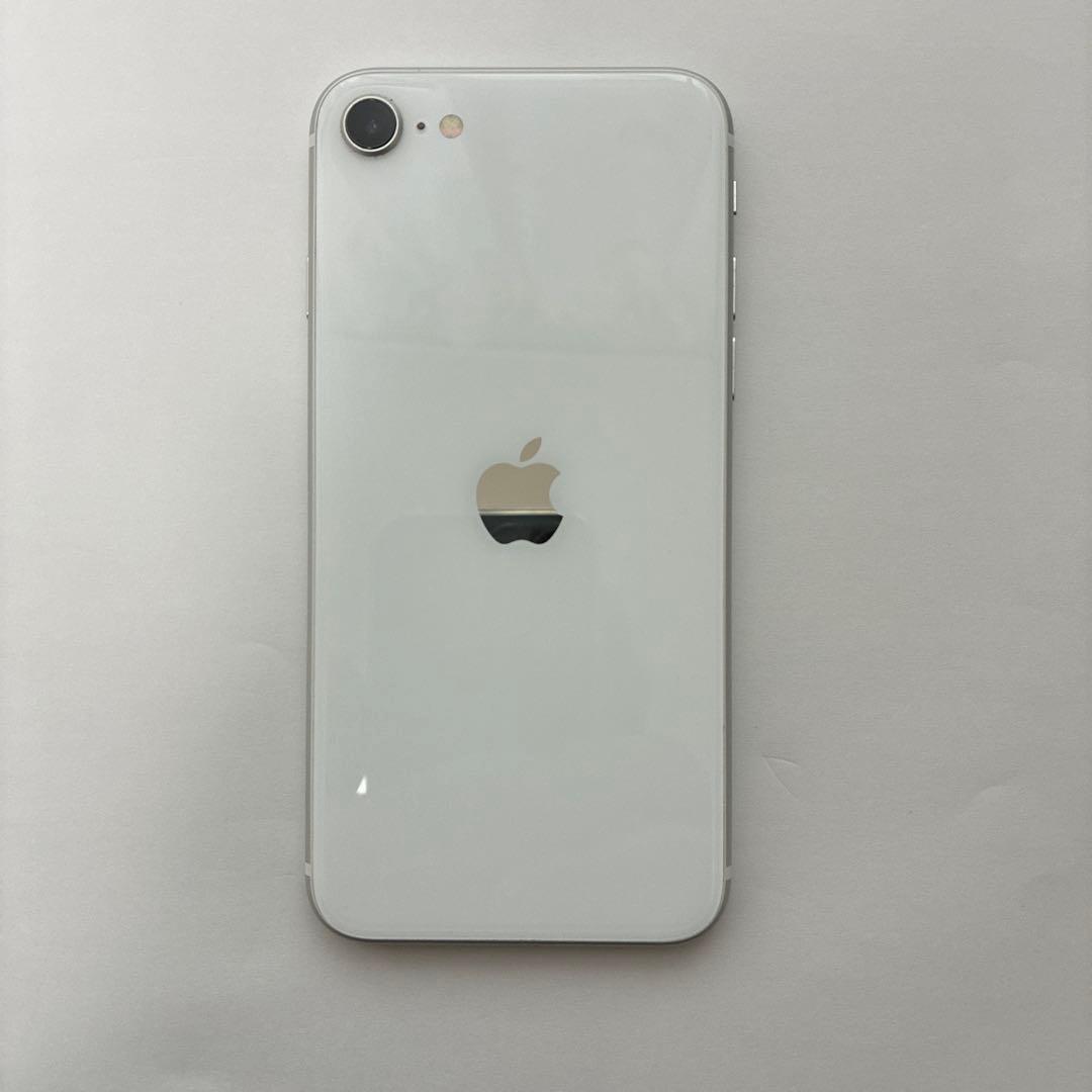 Apple iPhone SE ホワイト