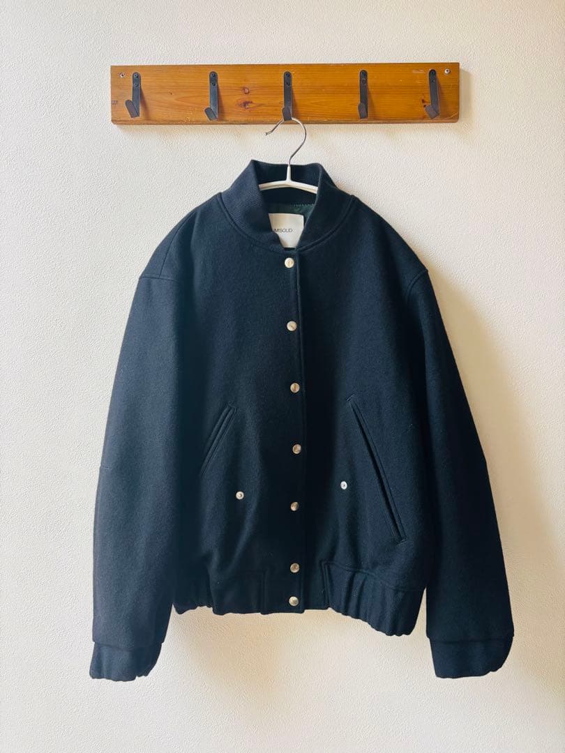 美品　MIDIUMISOLID ミディウミソリッド　スタジャン　ジャケット