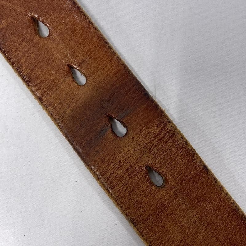 レッドムーン/ピューターバックル/ステッチデザイン/レザーベルト/ブラウン