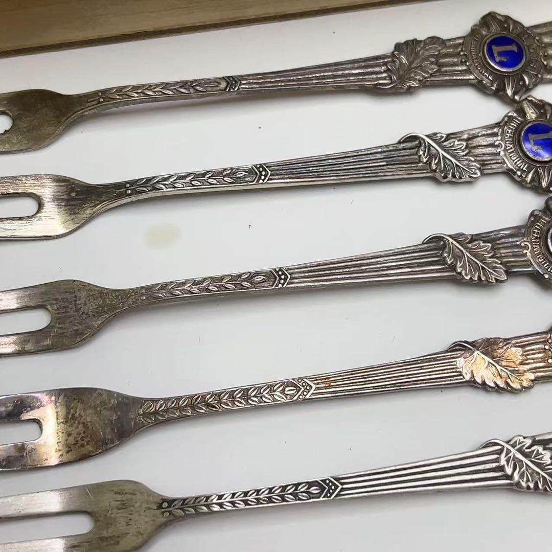 ライオンズかクラブ 銀製 フォーク 5本セット 桐箱付き SILVER刻印