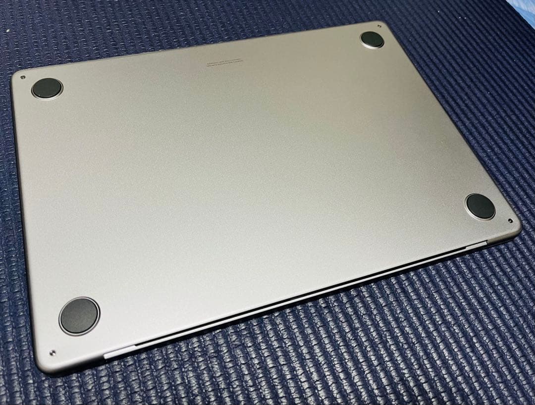 Apple MacBook Air 13.6インチ 2022年モデル16GB