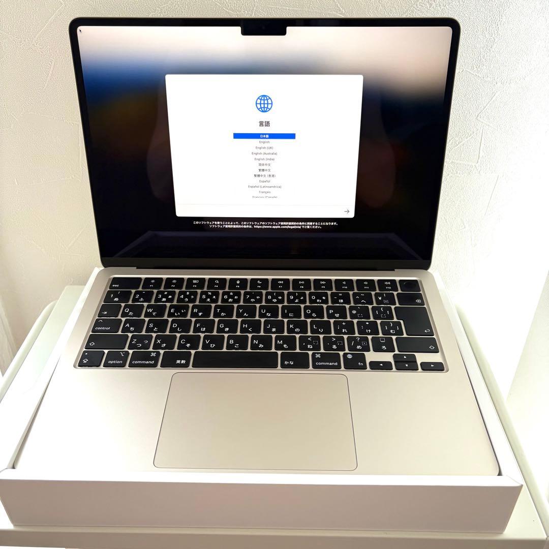 【美品】MacBook Air M2 13インチ8GB/256GB スターライト