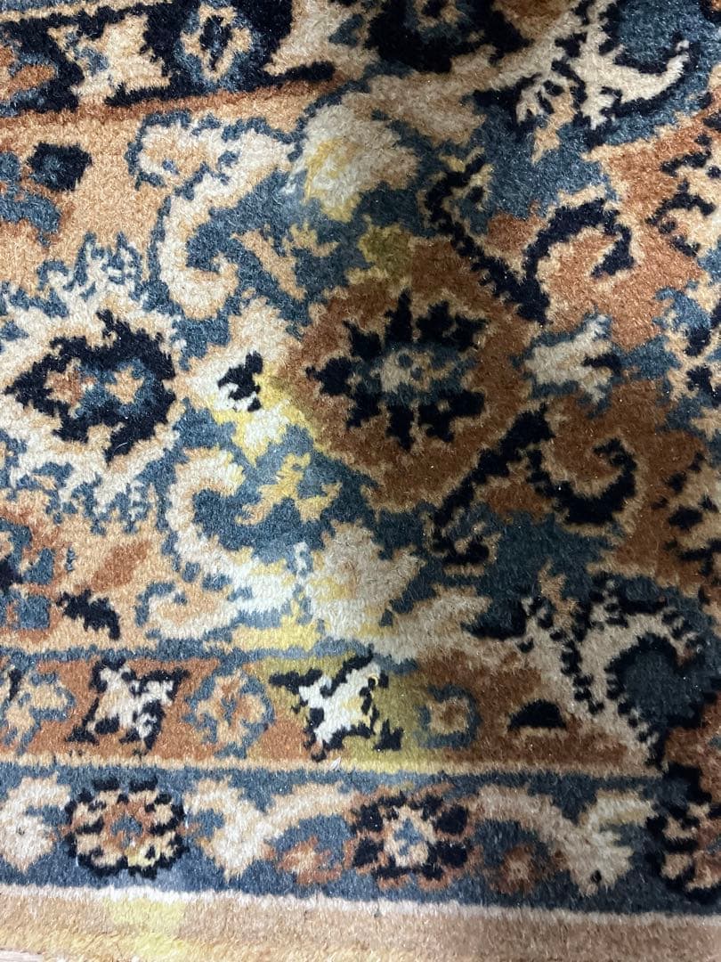 早い者勝ち　断捨離　 ヴィンテージラグ　ペルシャ絨毯　253㎝×257㎝　大判