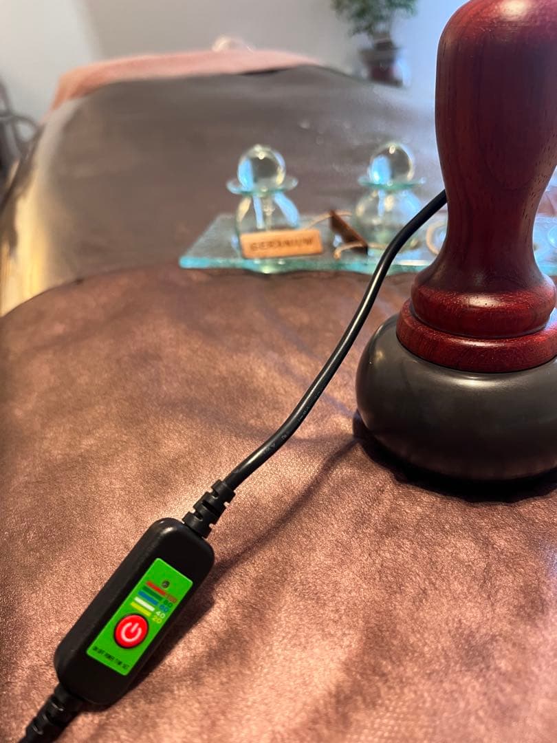 【週末限定】ベン石温熱器ホットストーンセラピー温石　日本、海外使えるコンセント付