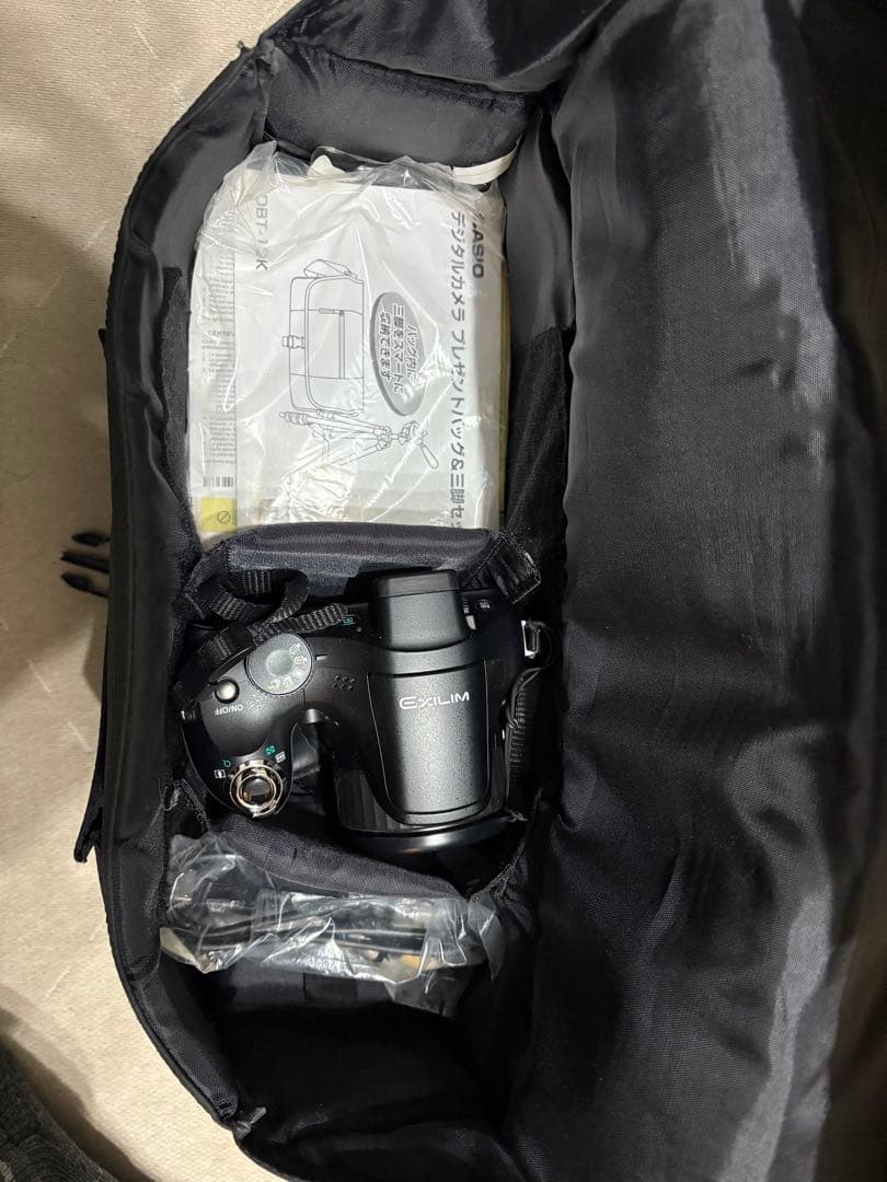 CASIO EX-FH20 デジタルカメラバック&三脚セット