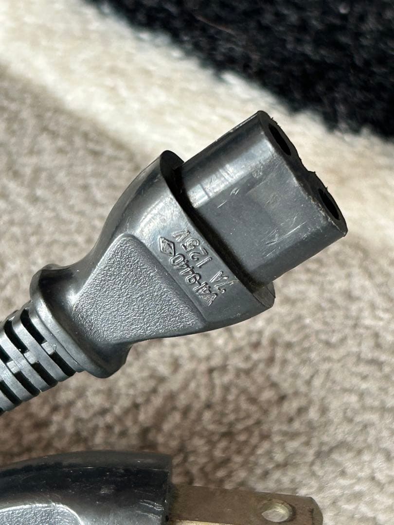 メルカリ祭り12月16日迄の限定価格！シャープ　TVラジカセ　ジャンク品