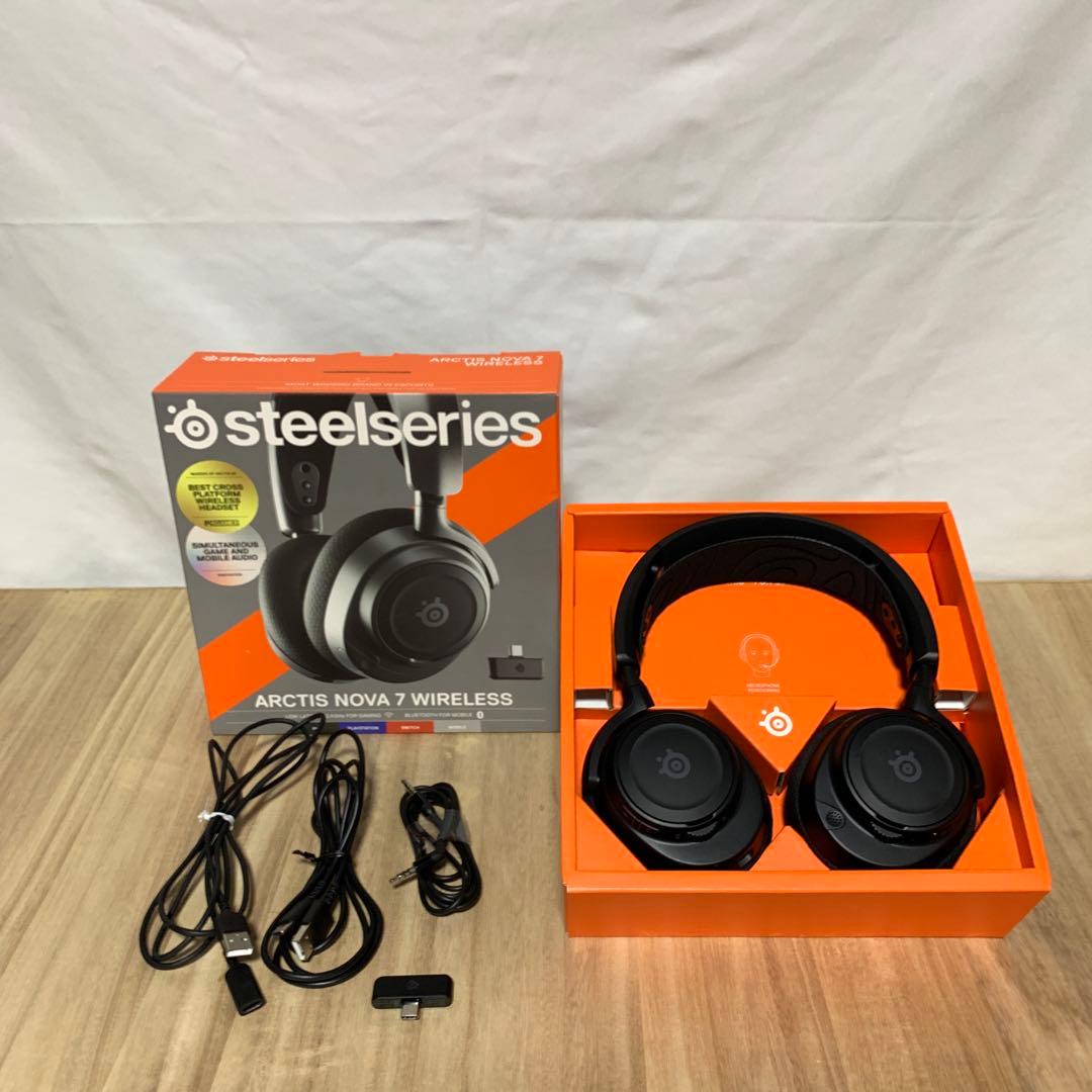 【美品】ヘッドホンSteelSeries Arctis Nova 7ワイヤレス