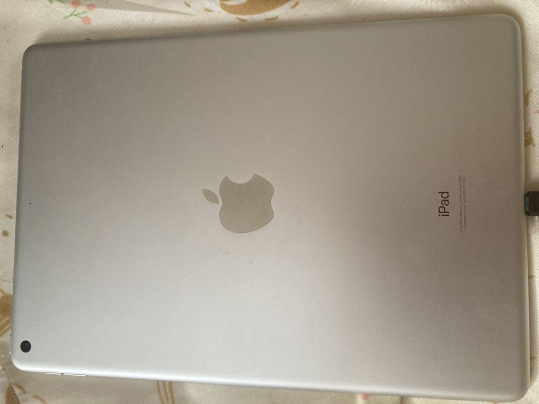 iPad 9世代 本体 箱付き シルバー