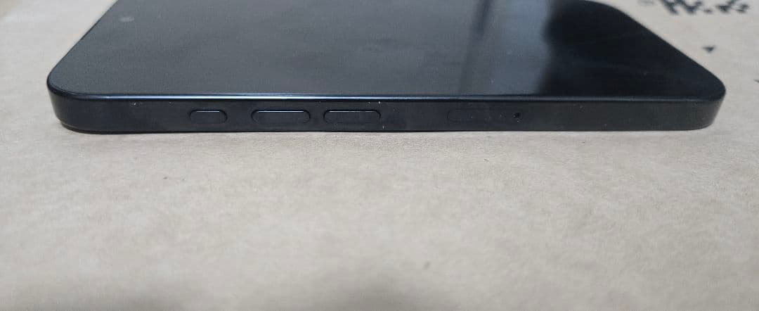 Apple iPhone 16 Pro ブラックチタン 512GB