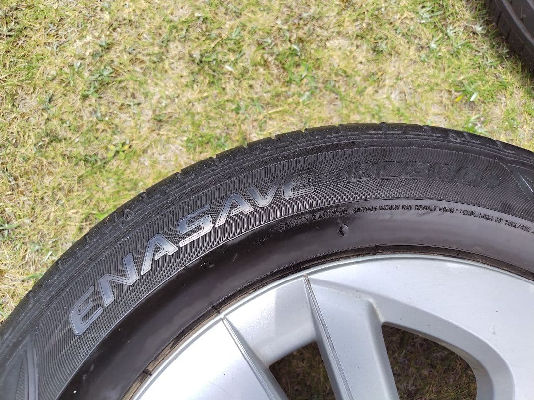 t*a様 k*7様 50プリウス　純正 15インチ ホイールタイヤセット