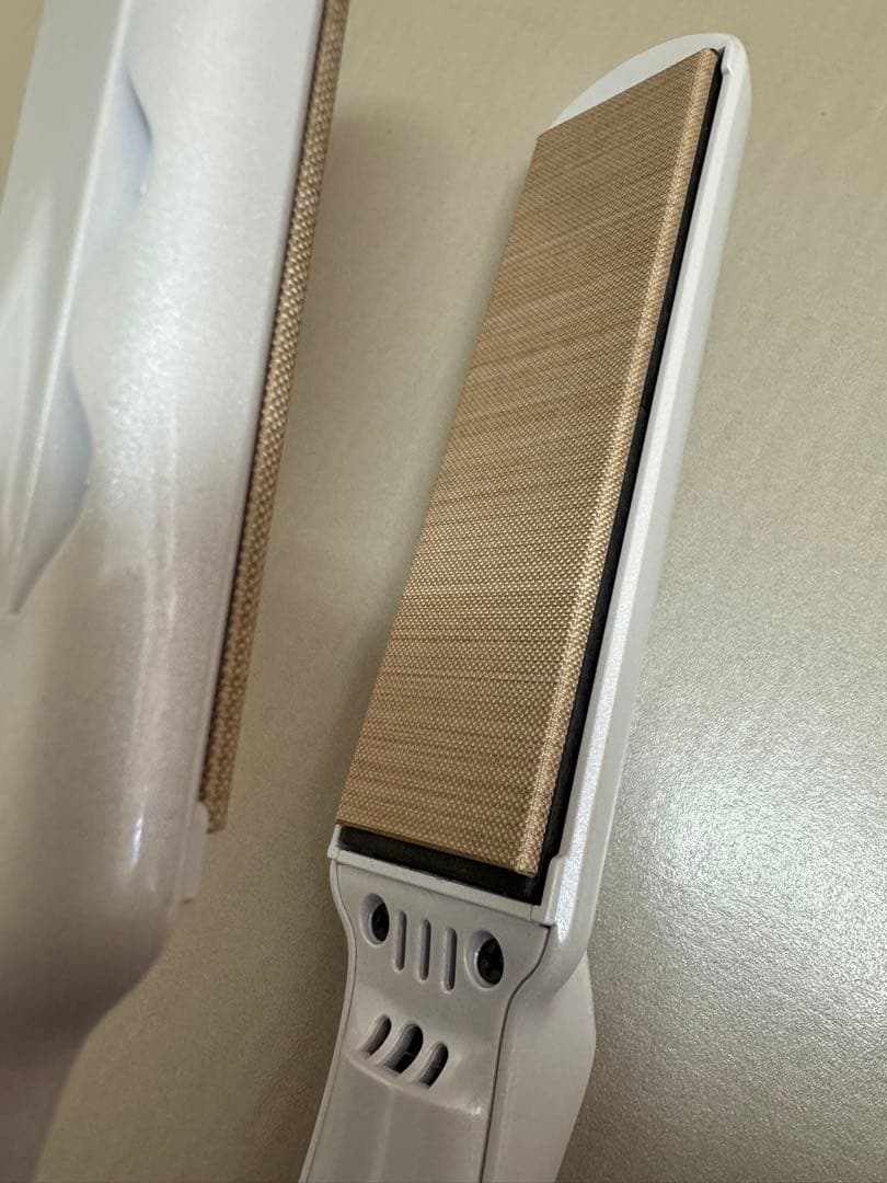 絹女 KINUJO ストレートヘアアイロン ホワイト　LM225