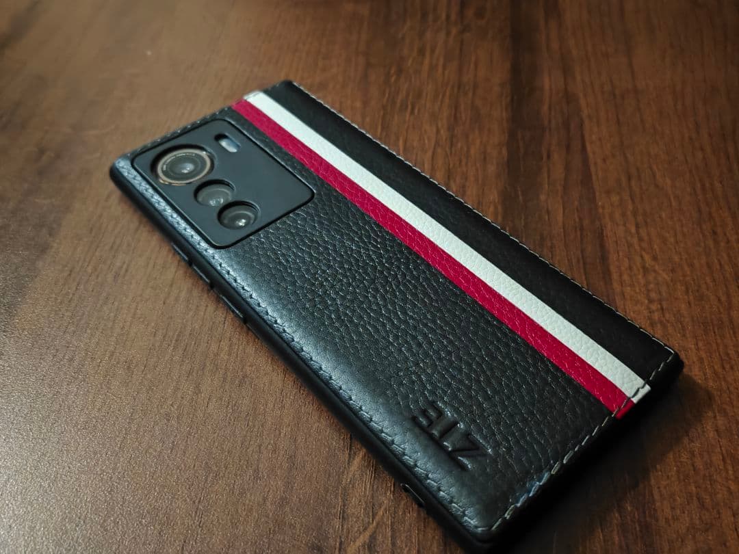 中兴 Axon 50(ZTE Axon 50)本体 おまけあり