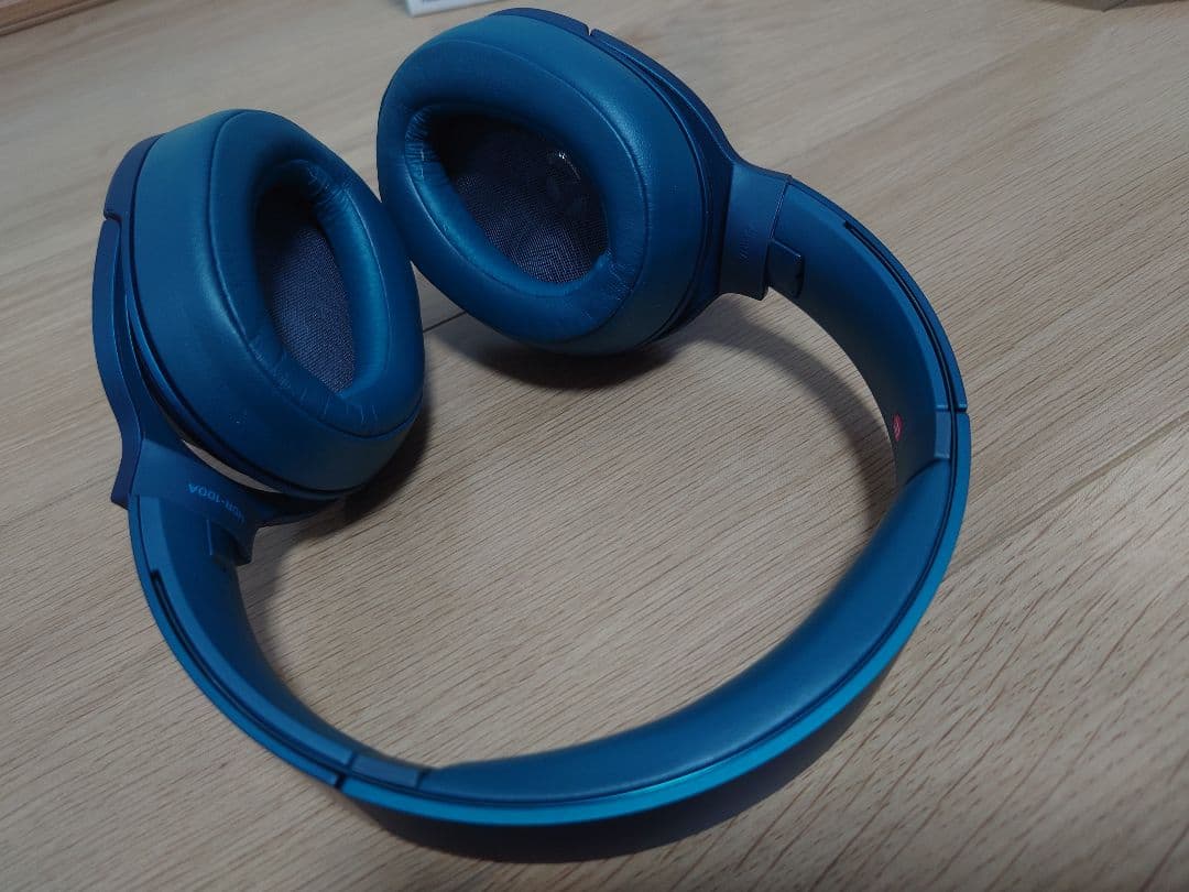 h.ear on（MDR-100A) 初音ミクモデル