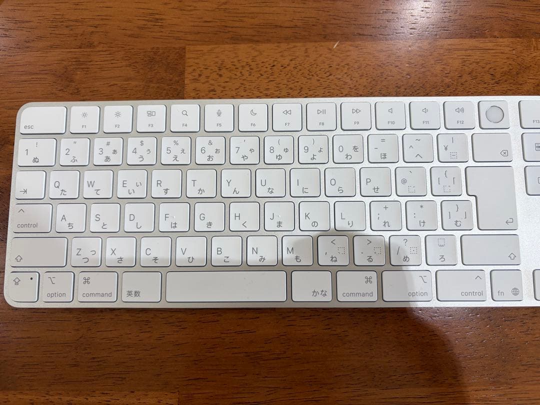 Touch ID搭載Magic Keyboard（テンキー付き、USB–C）-