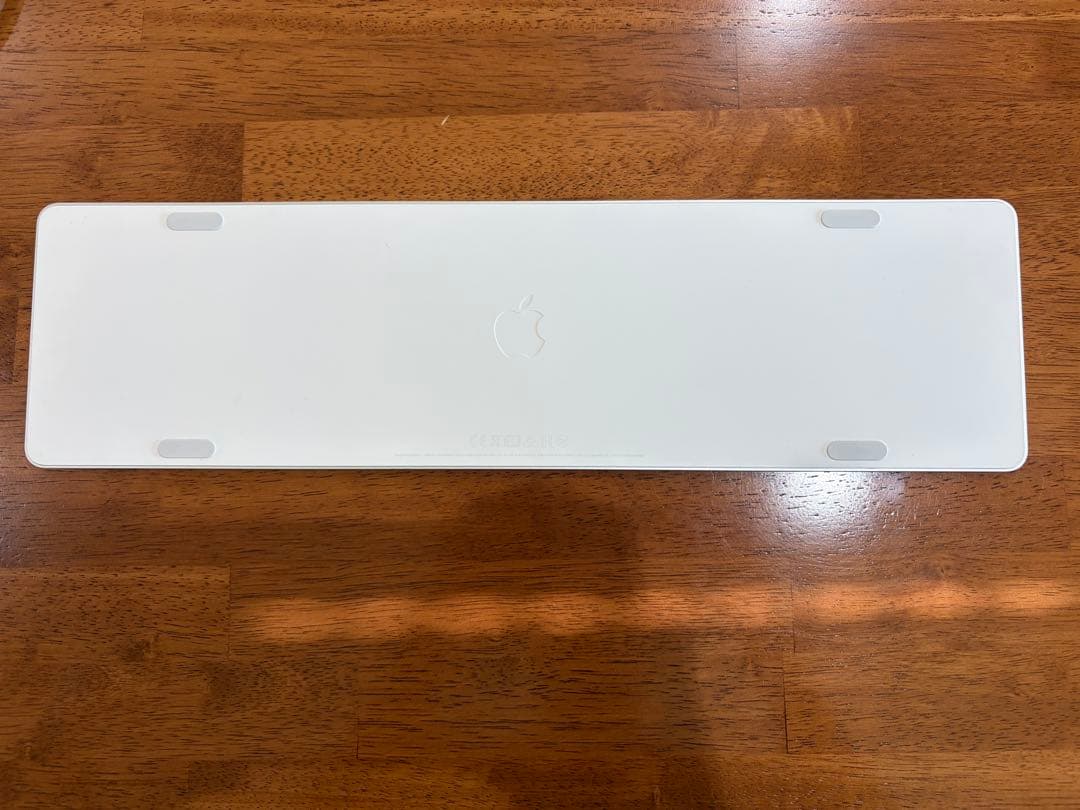 Touch ID搭載Magic Keyboard（テンキー付き、USB–C）-