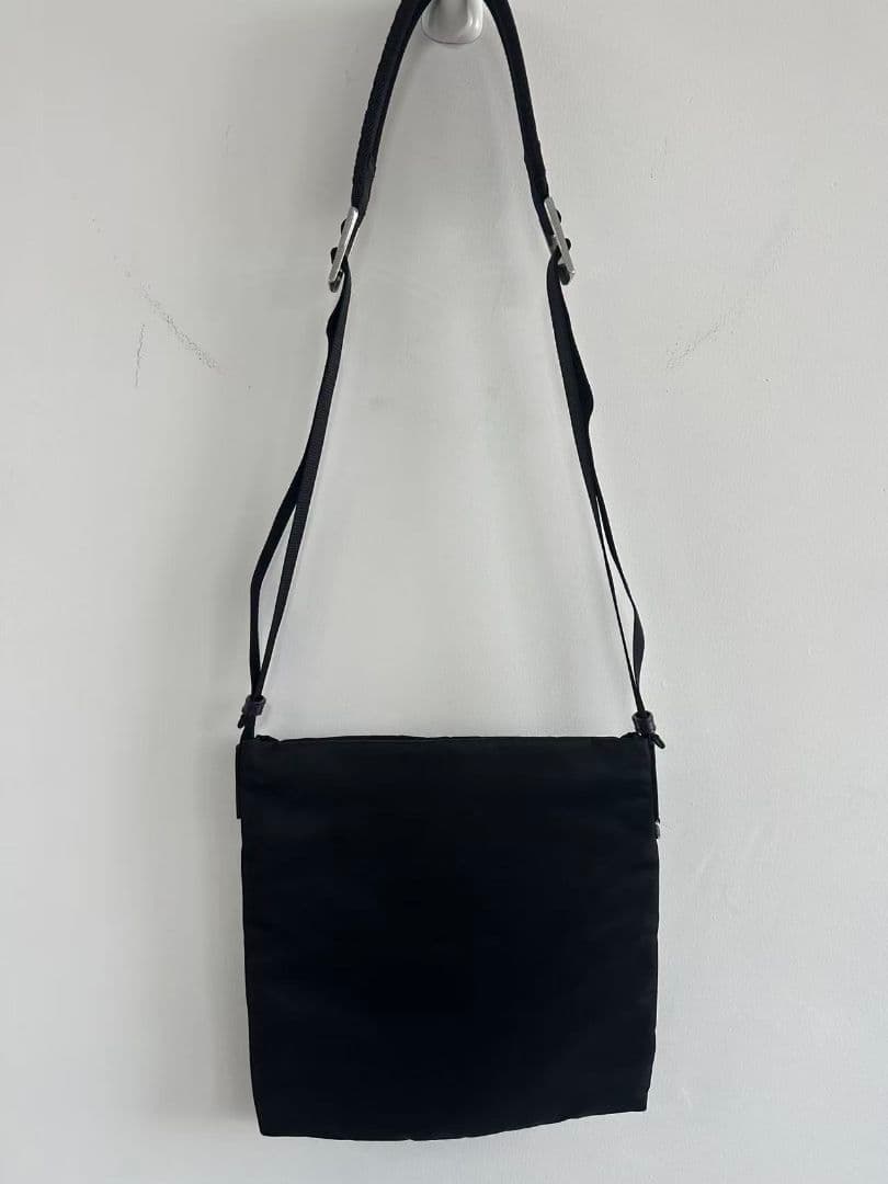 PRADA 黒いナイロンショルダーバッグ 超美品