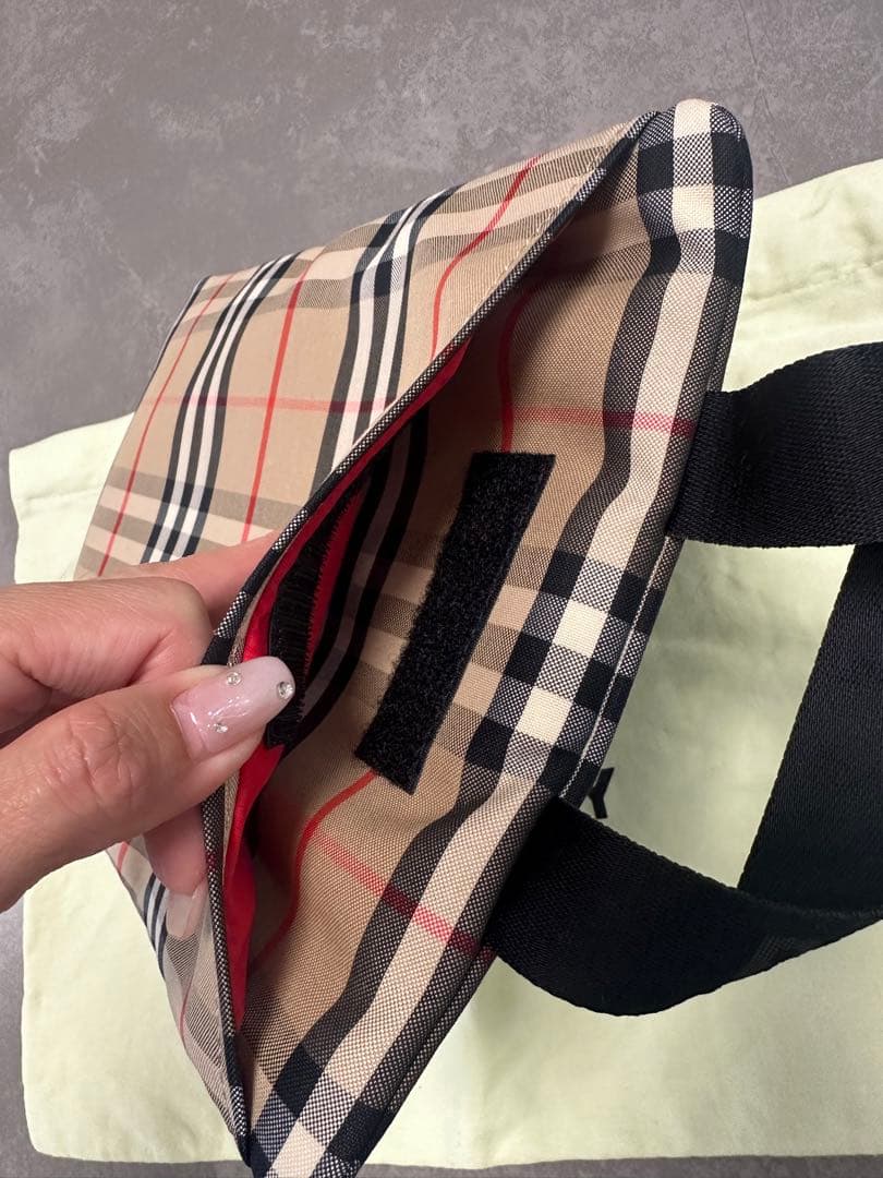 BURBERRY チェック柄 クラッチバッグ