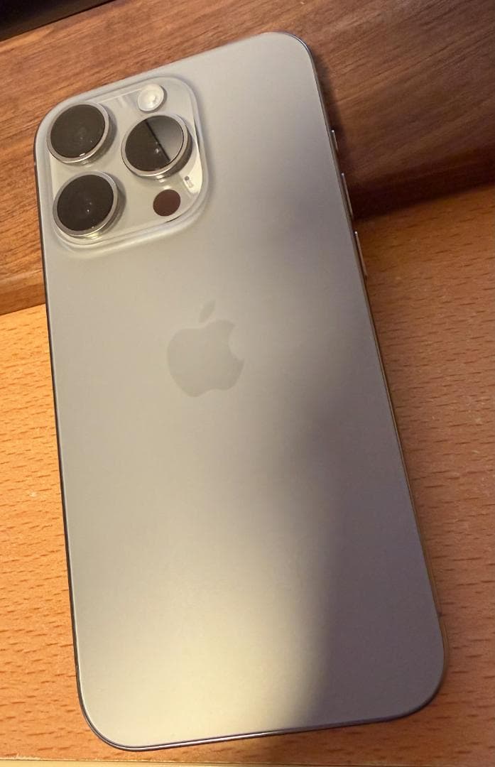 iPhone15 Pro ナチュラルチタニウム 128GB SIMフリー