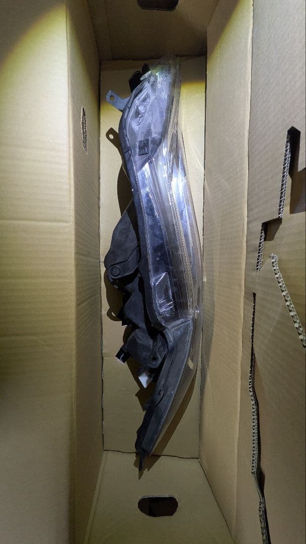 ハリアー右 クリアヘッドライト　在庫左右あり