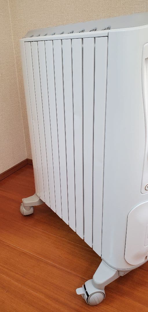 デロンギ ベルカルド オイルヒーターDeLonghi RHJ75V0915-GY