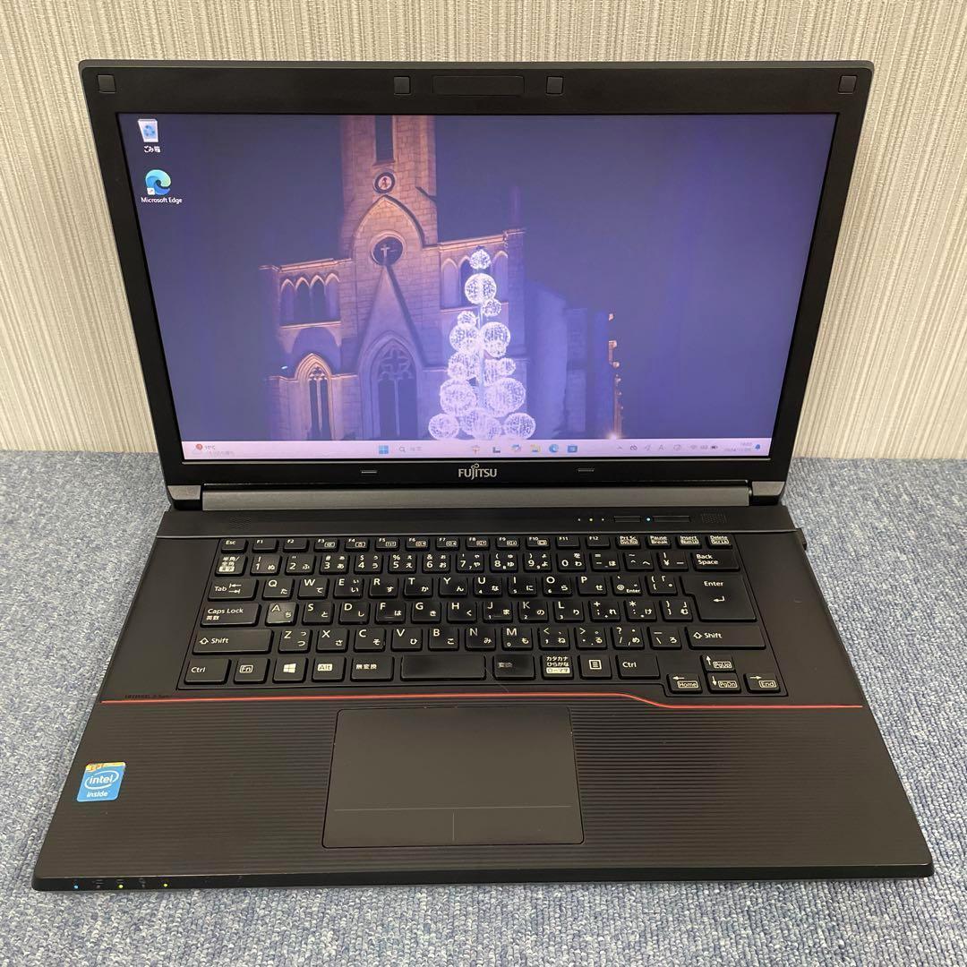 美品　東芝　ノートパソコン　Windows11オフィス付き　i5七世代　SSD