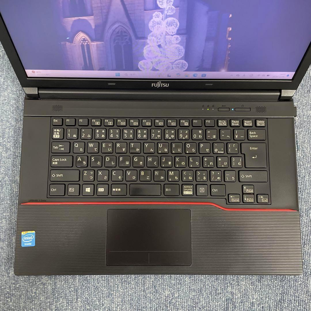 美品　東芝　ノートパソコン　Windows11オフィス付き　i5七世代　SSD