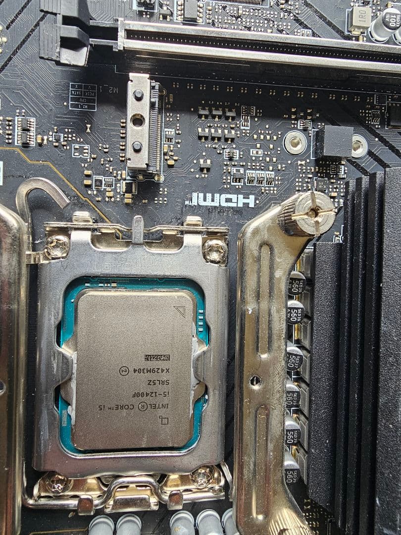 マザーボード b760m-A WIFI+ i5 12400f