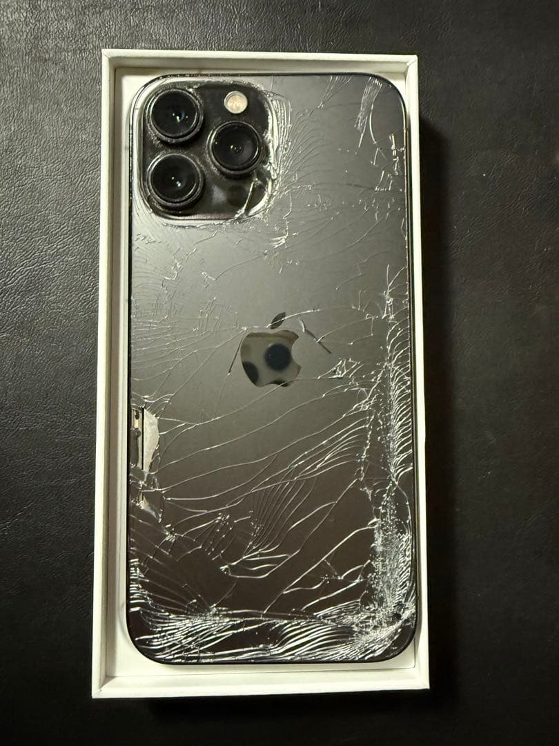 iPhone 13 ProMax 256GB 背面割れ