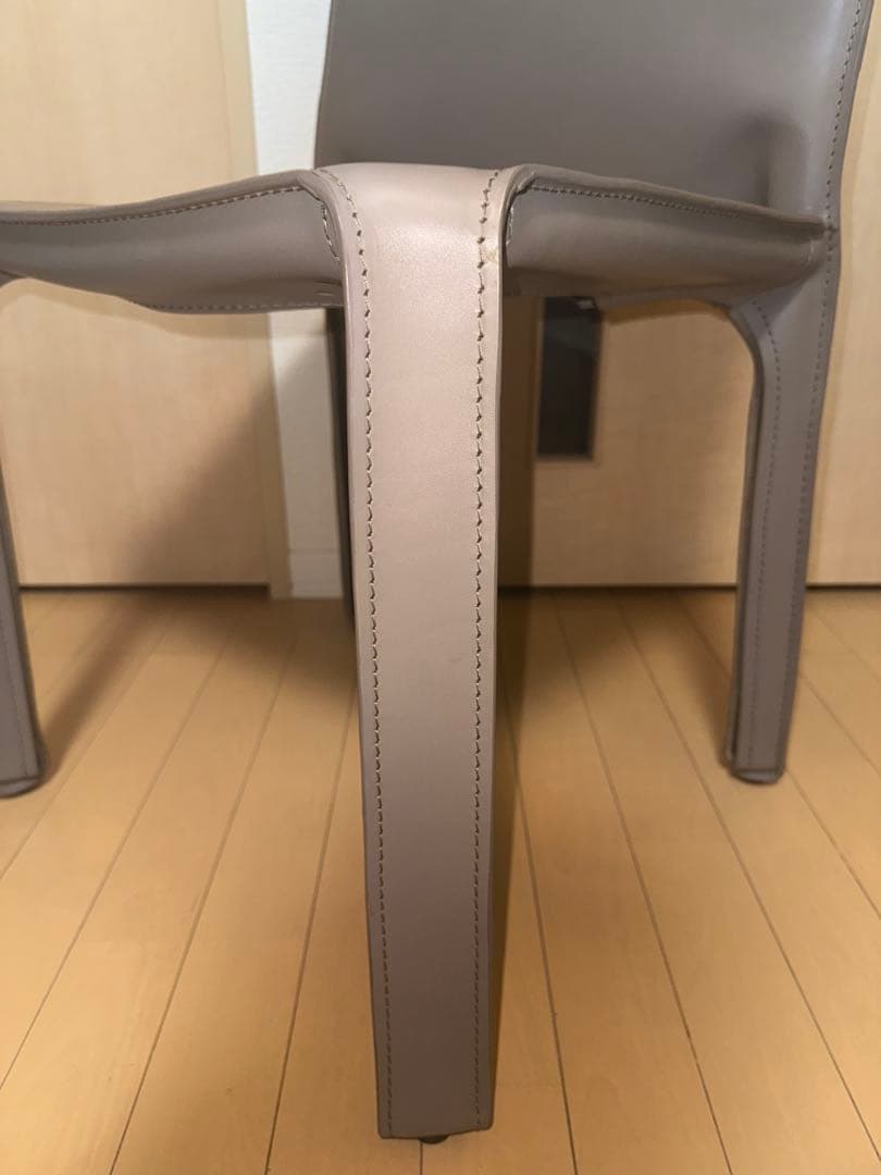 Cassina 412 CABチェア