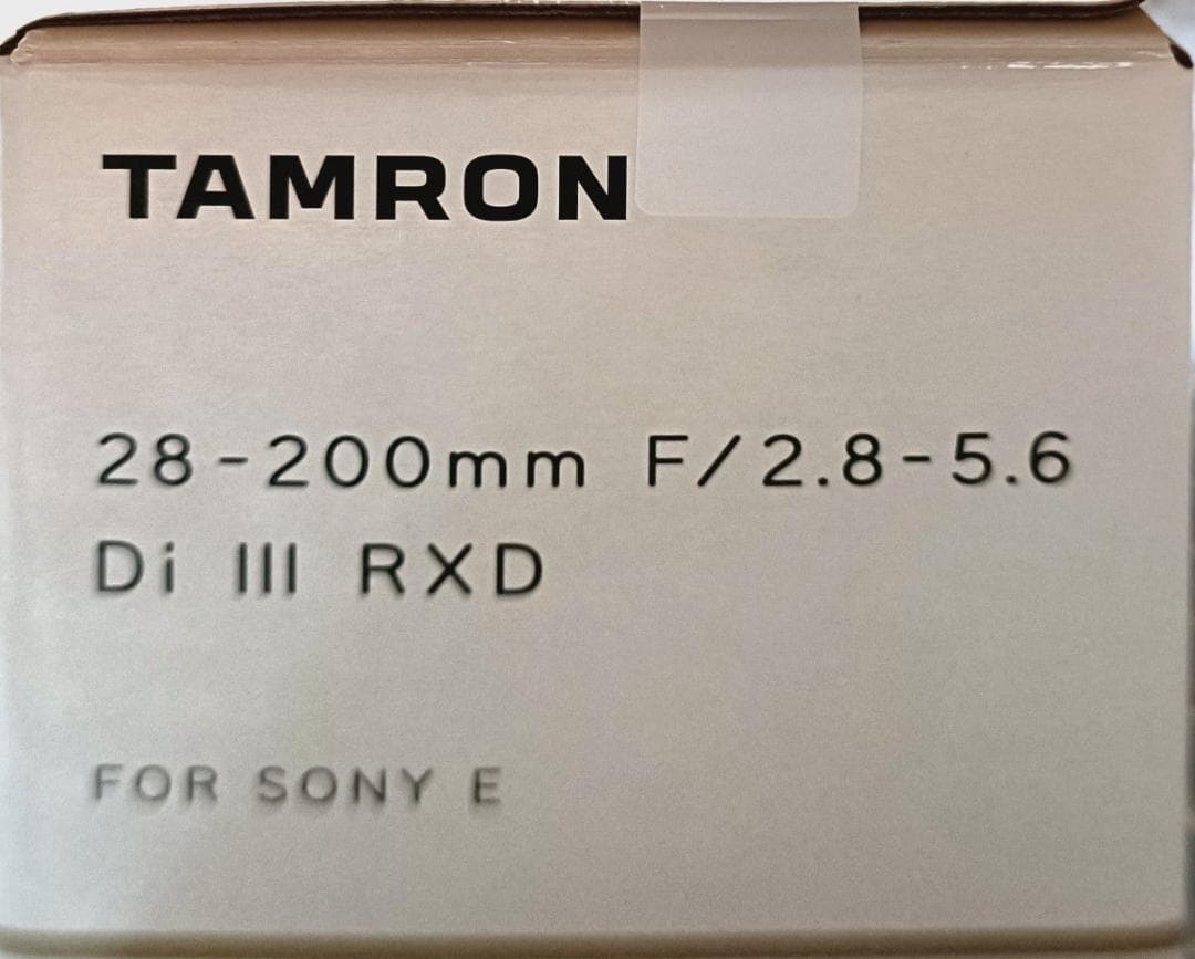 新品 28-200mm F/2.8-5.6 Model A071 ソニーE