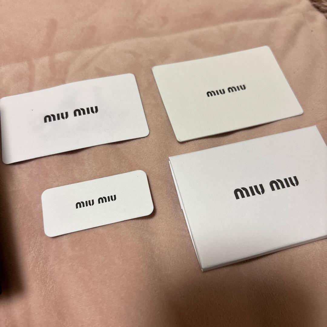 MIU MIU ゴールド ヘアピン