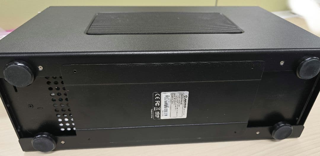 AKiTiO NODE Thunderbolt3 GPUケースNODE-T3IA