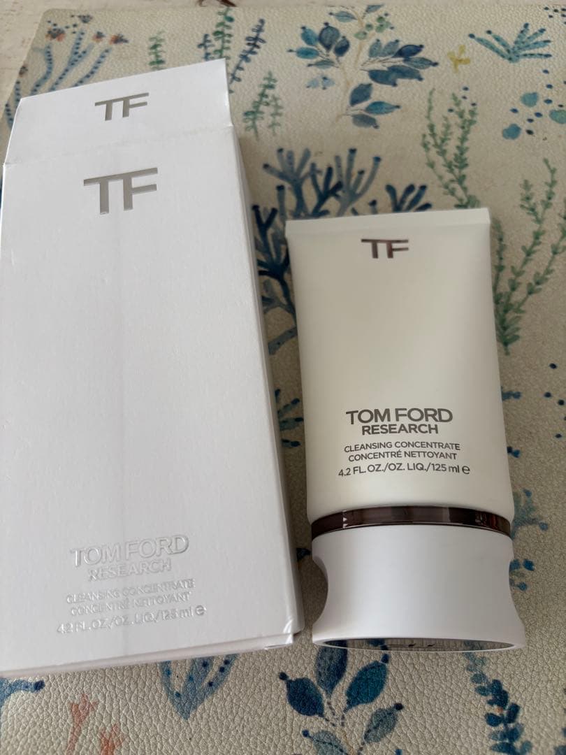 トム フォード リサーチ クレンジング コンセントレイト　新品