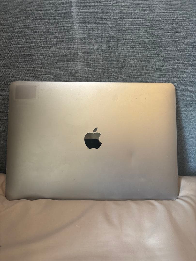 Apple MacBook シルバー A1932