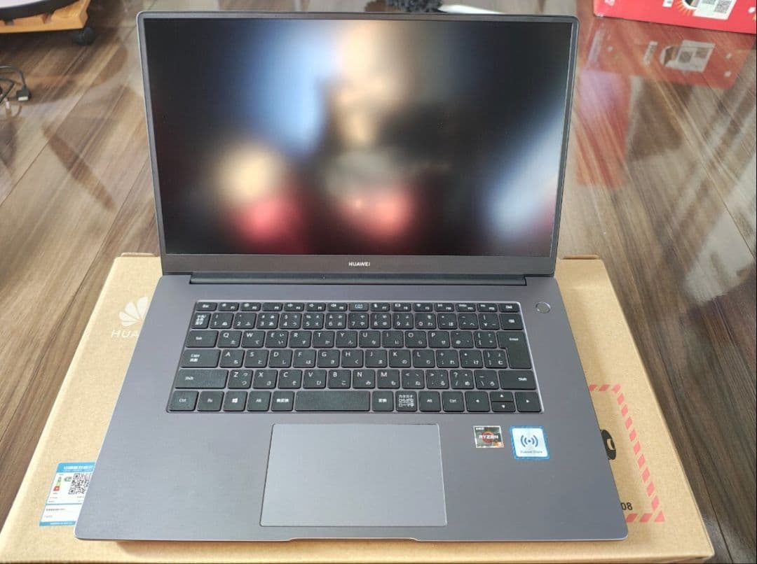 HUAWEI MateBook D15 15.6 メモリ8GB SSD256GB