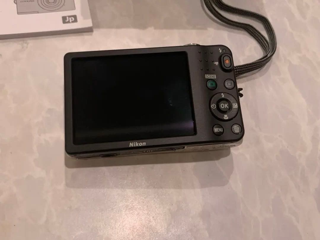 Nikon COOLPIX L30 シルバー