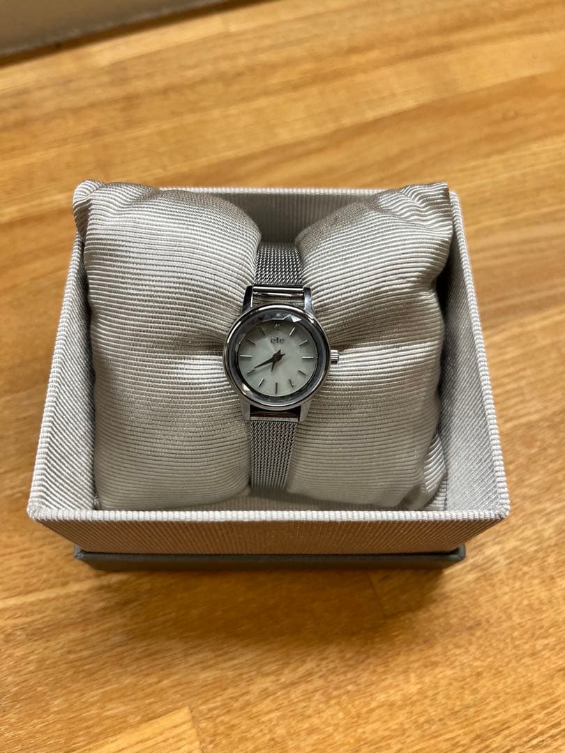 ete シルバー メッシュバンド ソーラーウォッチ