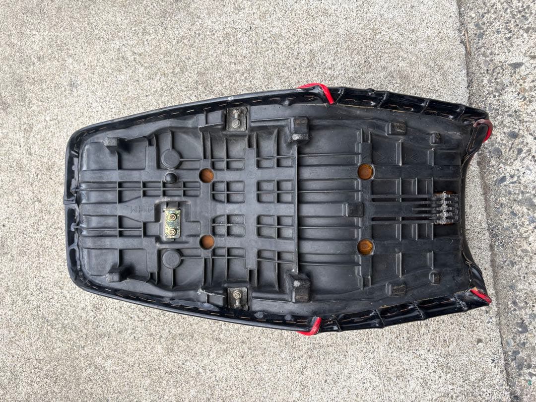 XJR400 4HM エナメルタックロールシート